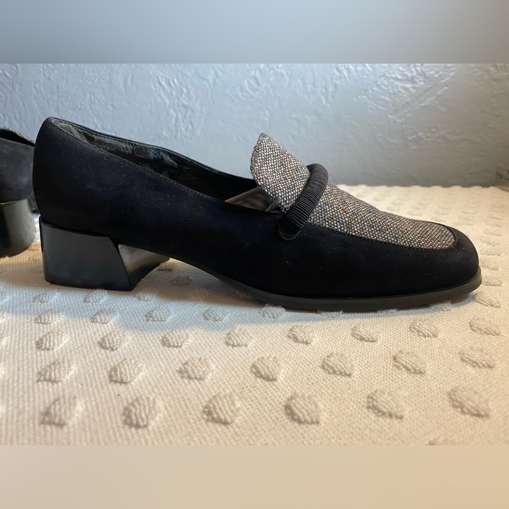 JONES NEW YORK black vegan suede/ gray tweed loafer